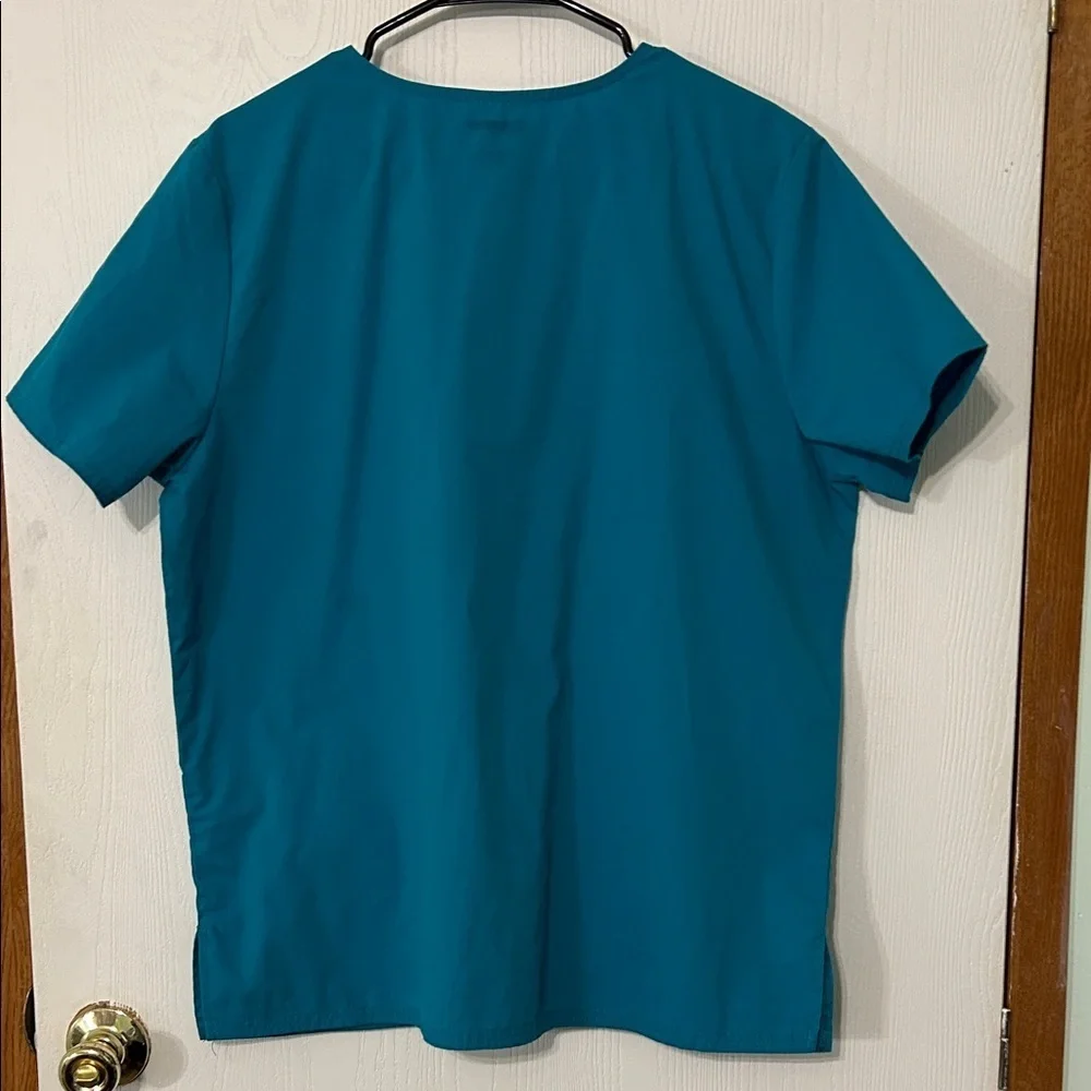 Scrubstar Aquamarine V-Neck Scrub Top Size Medium PTP 23” Length 27” - Picture 2 of 6